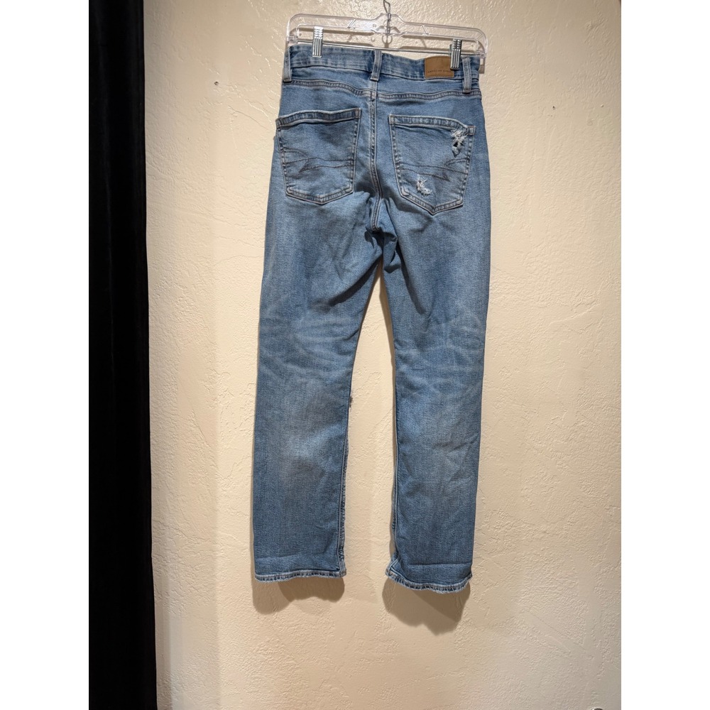 American Eagle Womens High Rise Straight Distressed Jeans Light Wash Blue size 2